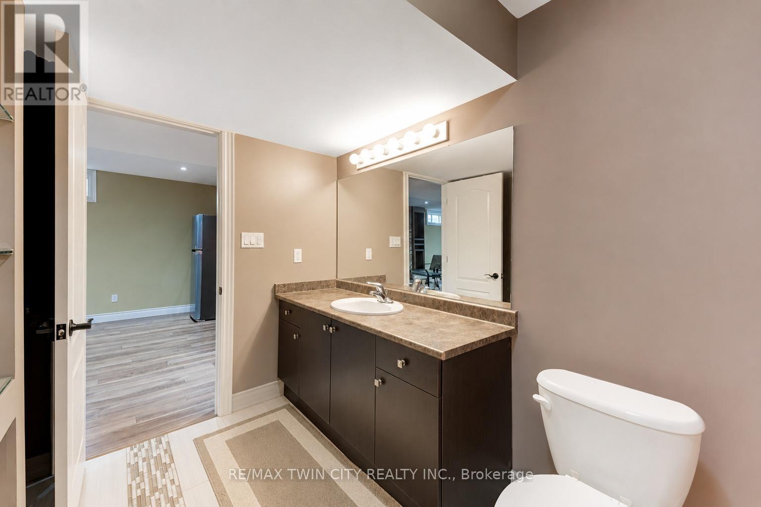 437 Beaumont Crescent, Kitchener, Ontario  N2A 0C4 - Photo 24 - X13124846