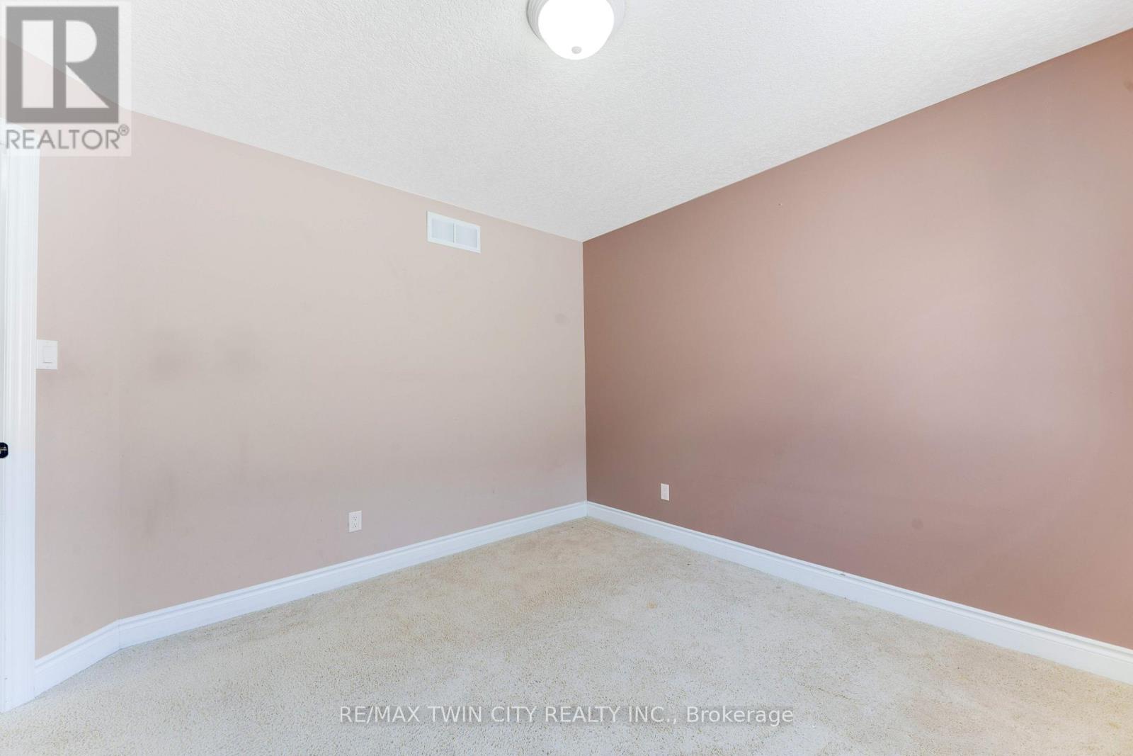 437 Beaumont Crescent, Kitchener, Ontario  N2A 0C4 - Photo 28 - X13124846