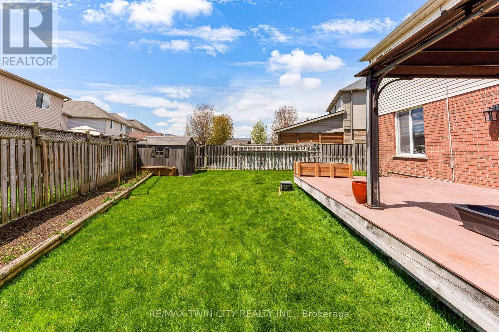 437 Beaumont Crescent, Kitchener, Ontario  N2A 0C4 - Photo 41 - X13124846