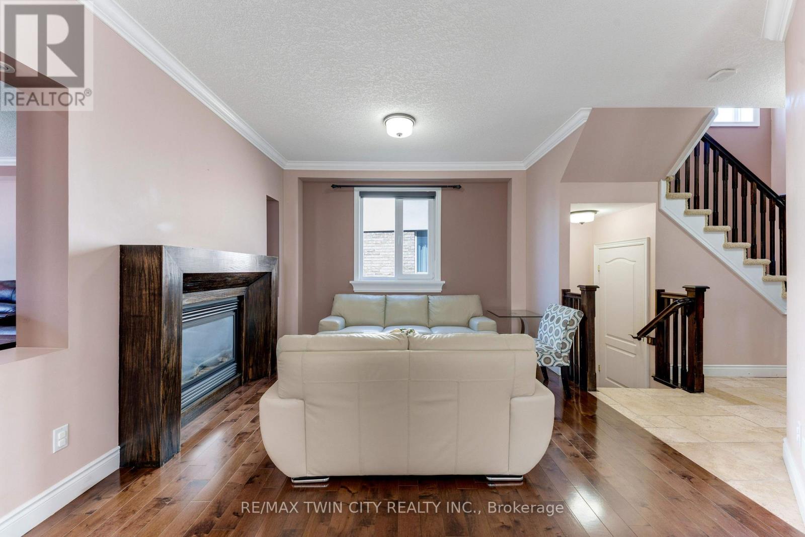 437 Beaumont Crescent, Kitchener, Ontario  N2A 0C4 - Photo 5 - X13124846