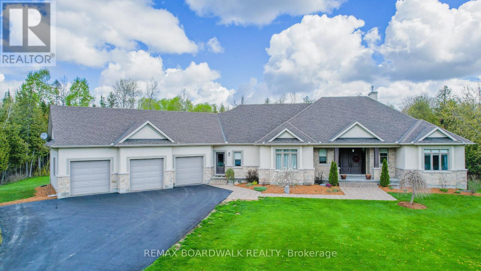 49 SAWGRASS CIRCLE, Ottawa, Ontario