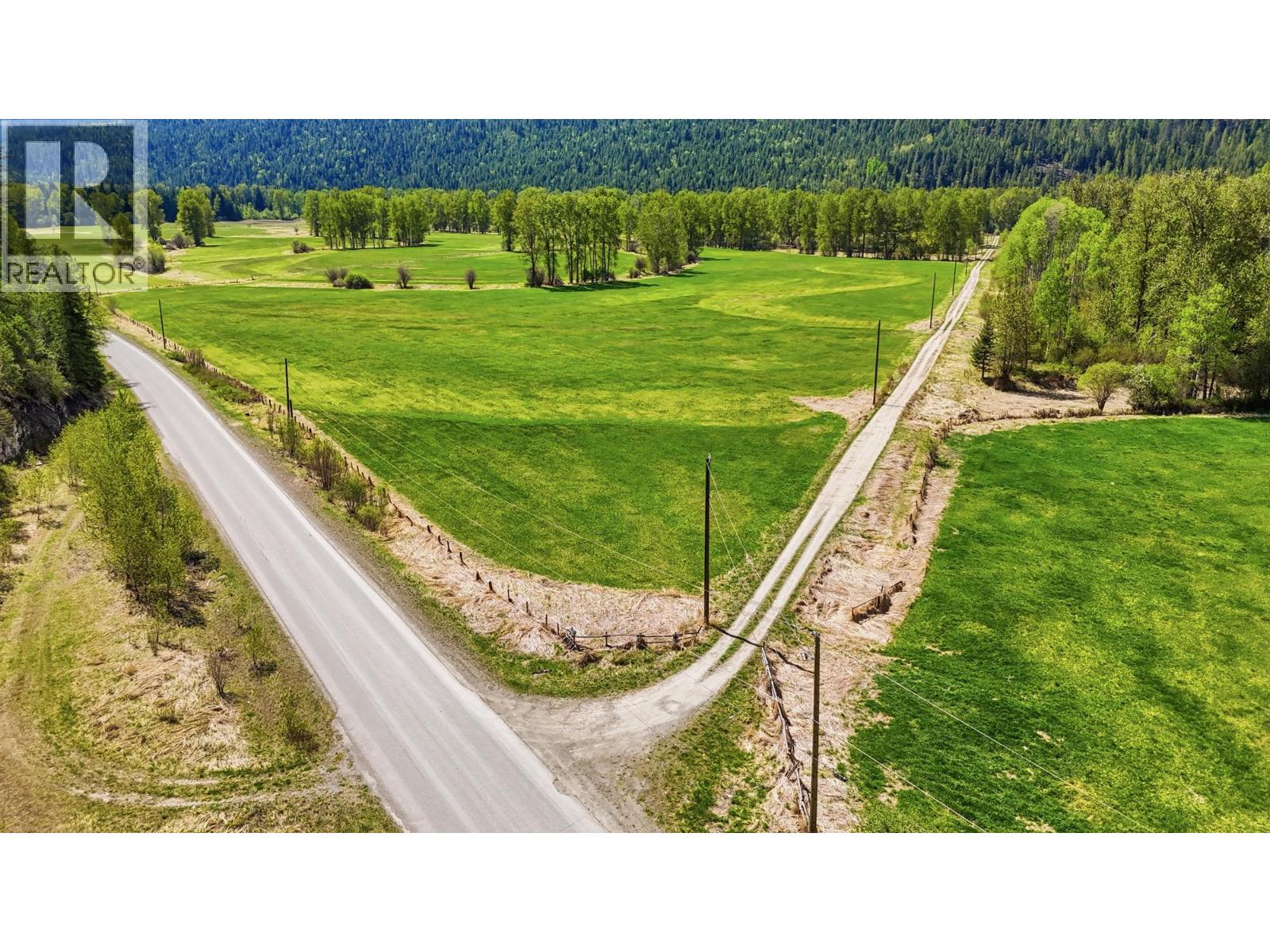 000 Lumby Mabel Lake Road, Lumby, British Columbia  V0E 2G6 - Photo 3 - 10386640