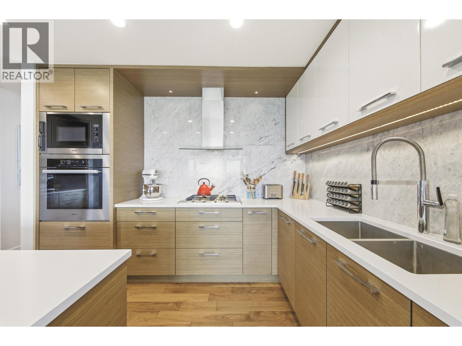 2306 4360 Beresford Street, Burnaby, British Columbia  V5H 0G2 - Photo 5 - R3123424