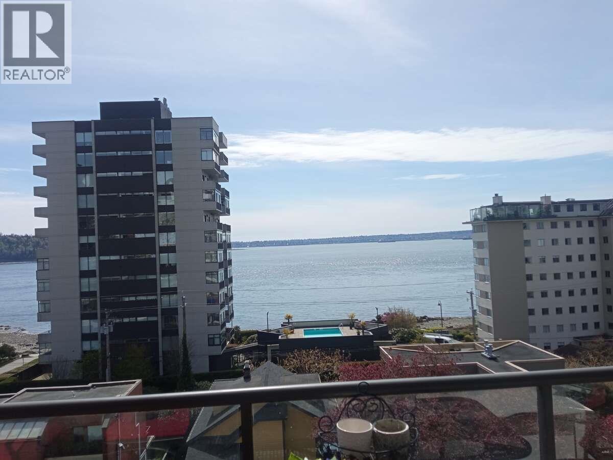 404 1845 Bellevue Avenue, West Vancouver, British Columbia  V7V 1B2 - Photo 4 - R3123433