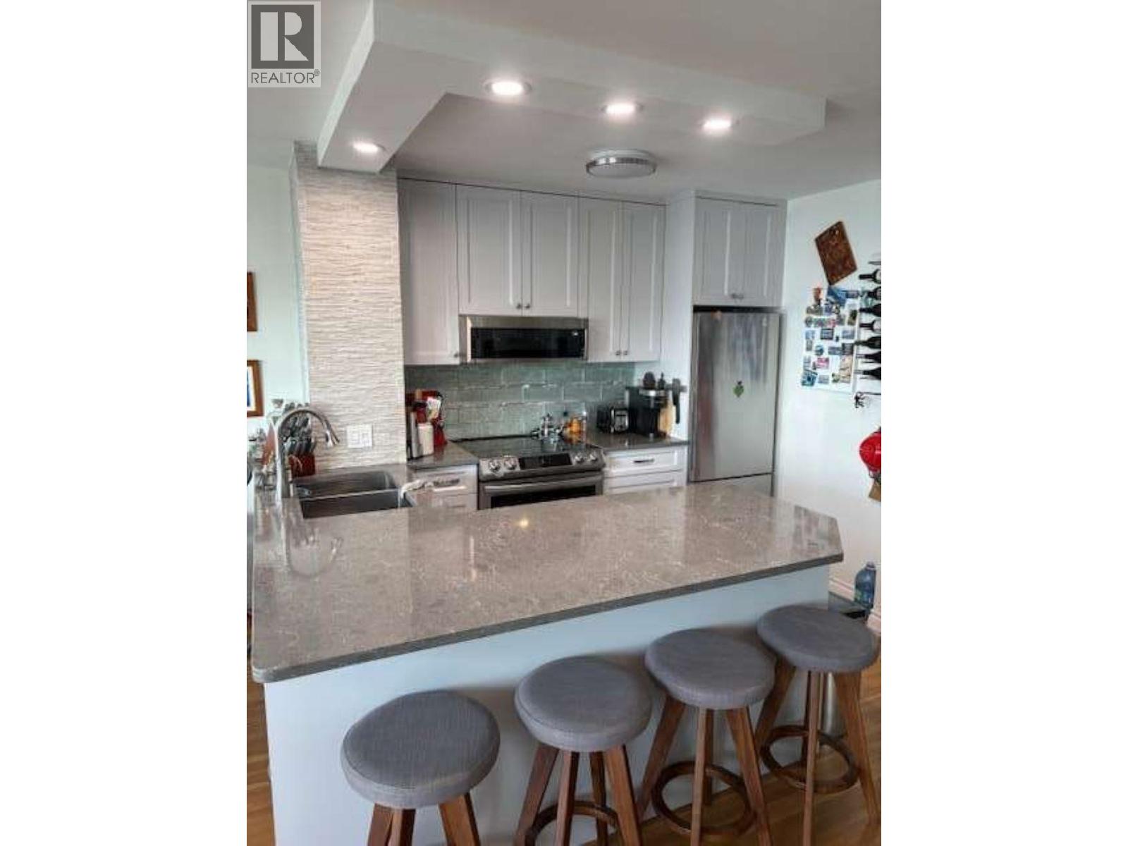 404 1845 Bellevue Avenue, West Vancouver, British Columbia  V7V 1B2 - Photo 5 - R3123433