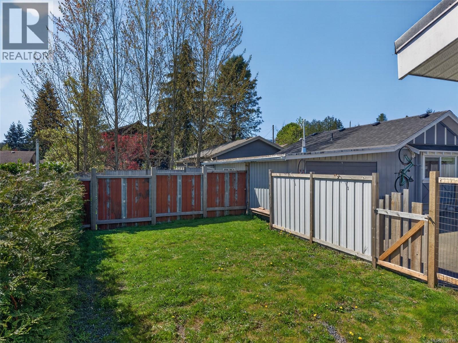 2821 Windermere Ave, Cumberland, British Columbia  V0R 1S0 - Photo 37 - 1036738
