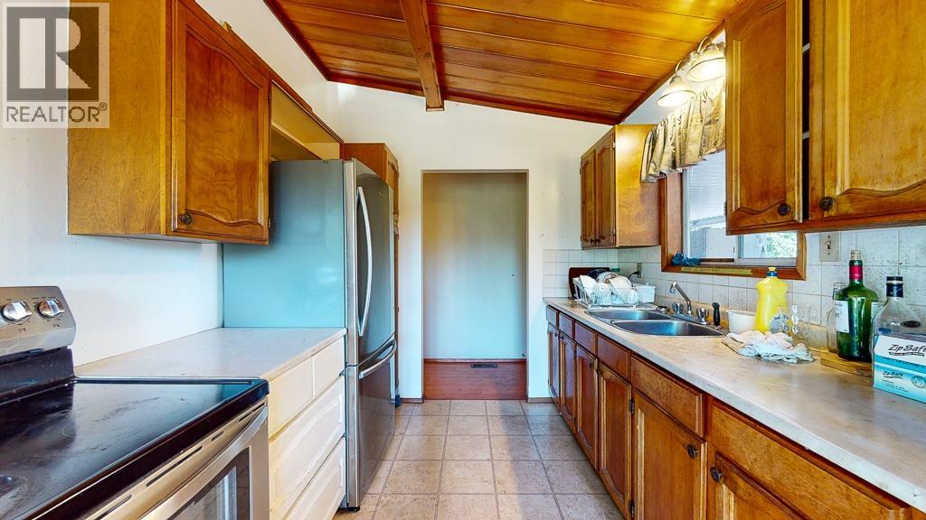 5092 Johnstone Road, Madeira Park, British Columbia  V0N 2H0 - Photo 5 - R3123411