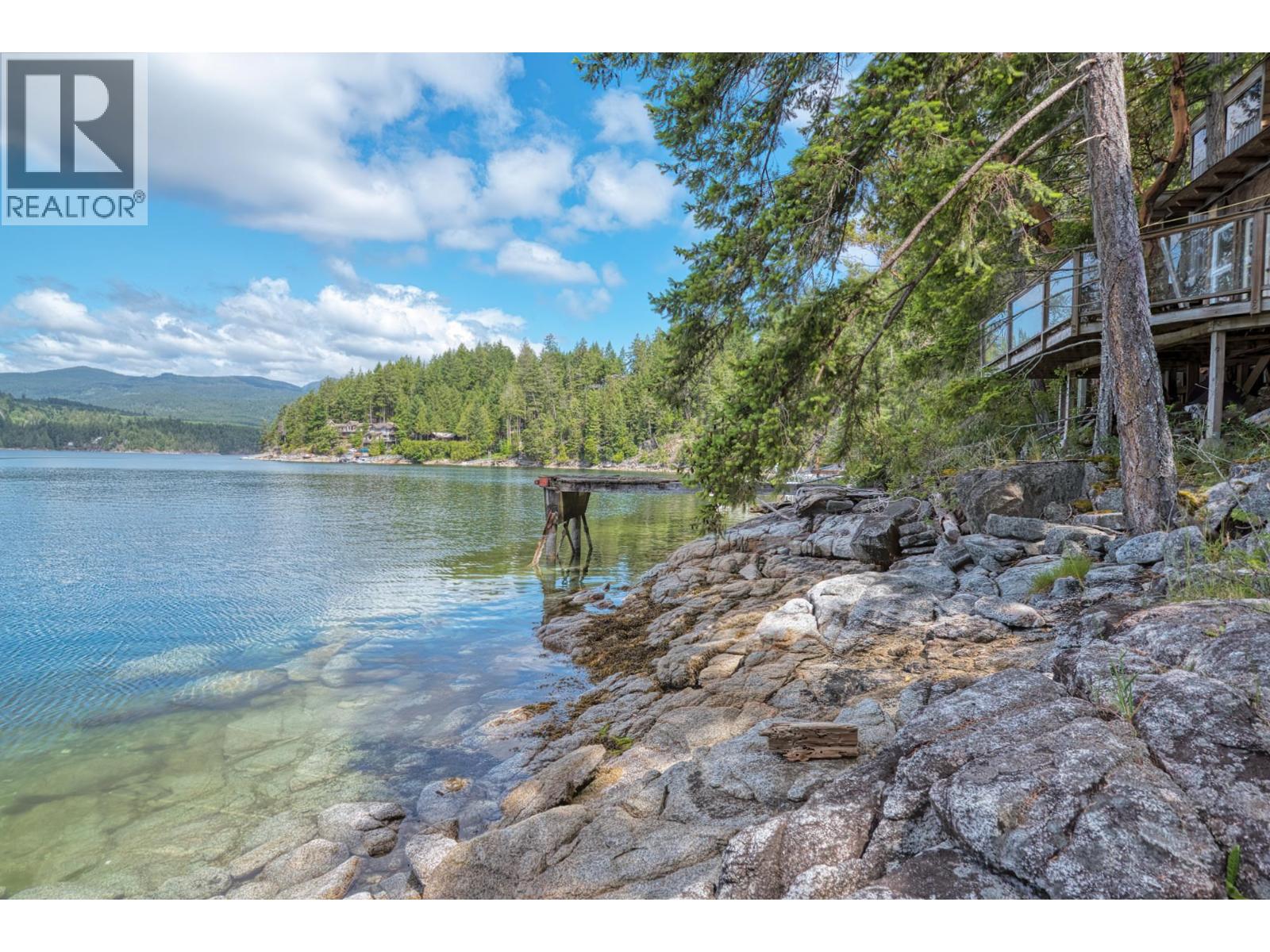 6761 SANDY HOOK TRAIL, Sechelt, British Columbia