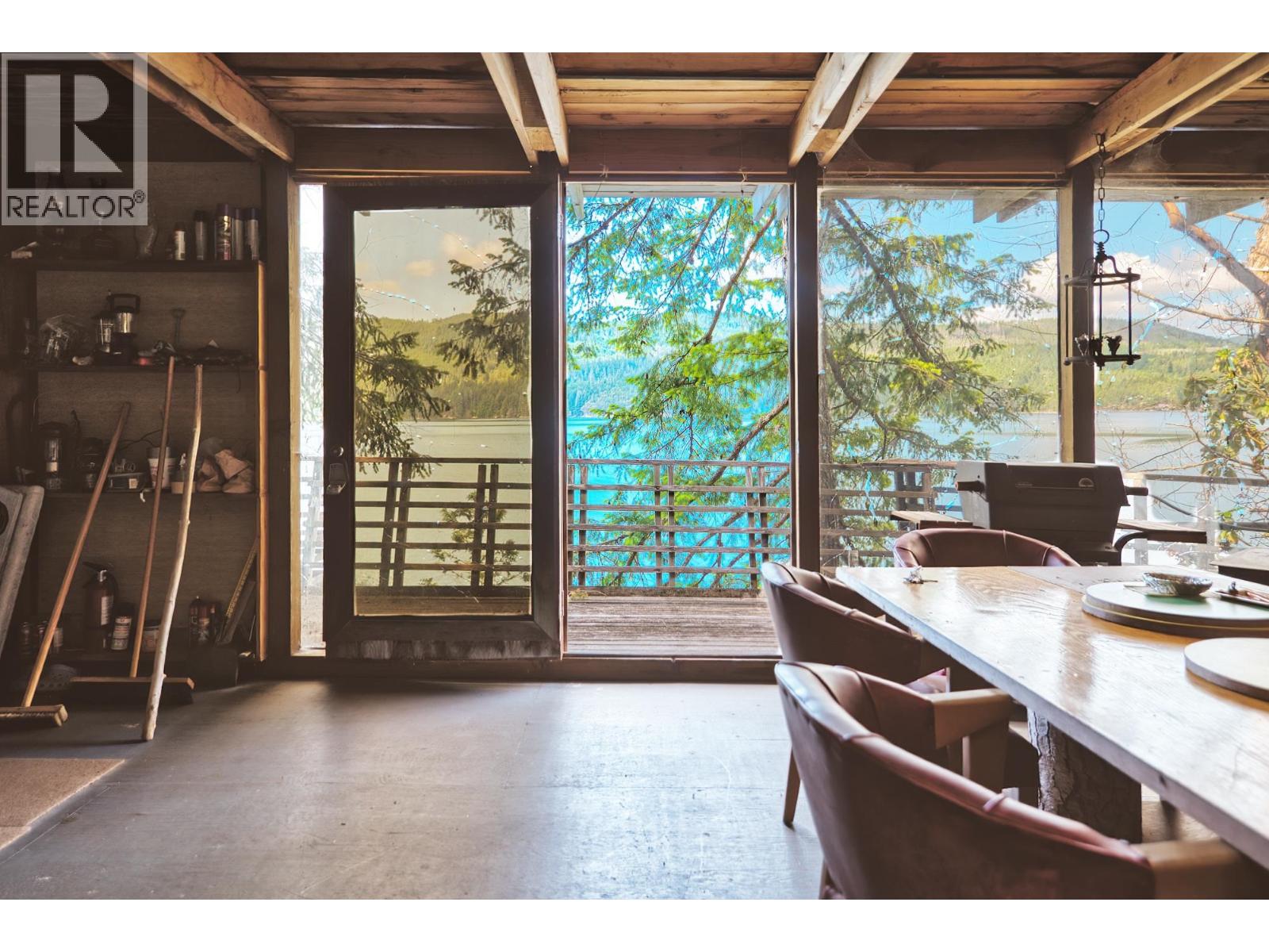 6761 Sandy Hook Trail, Sechelt, British Columbia  V7Z 0C9 - Photo 16 - R3123445