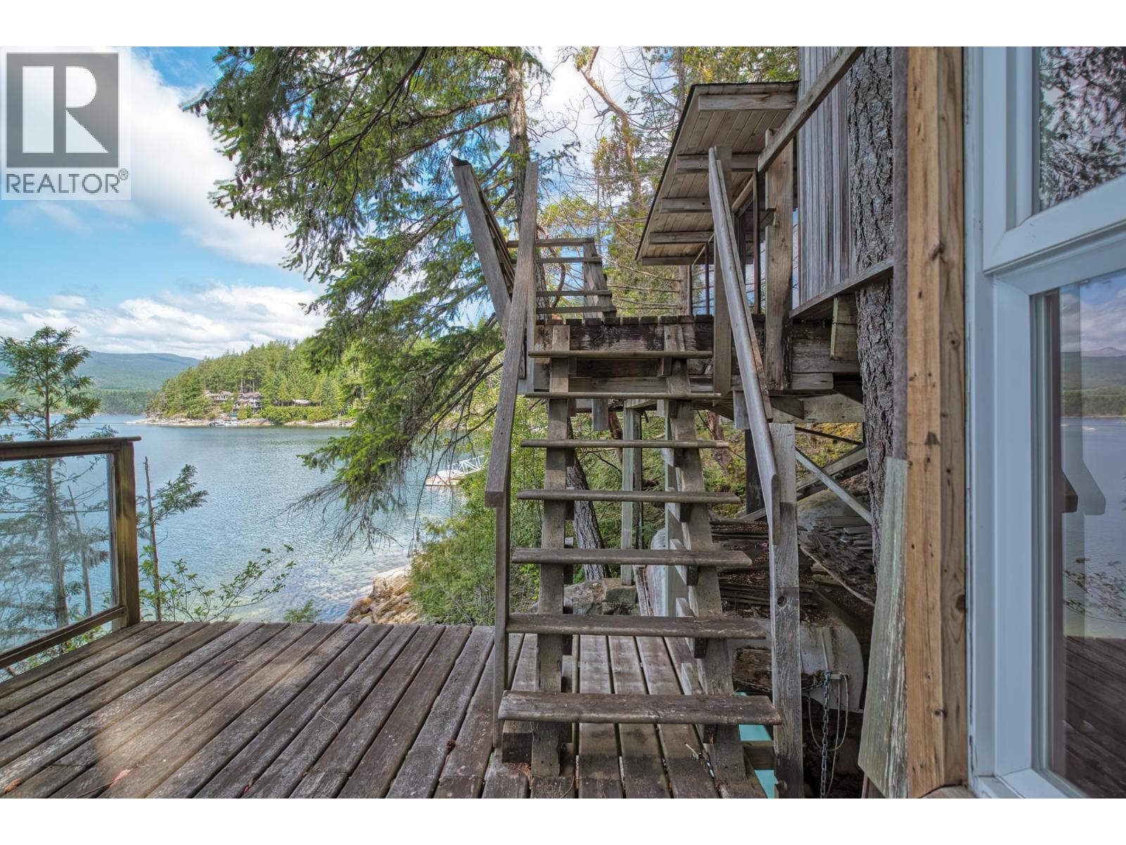 6761 Sandy Hook Trail, Sechelt, British Columbia  V7Z 0C9 - Photo 8 - R3123445