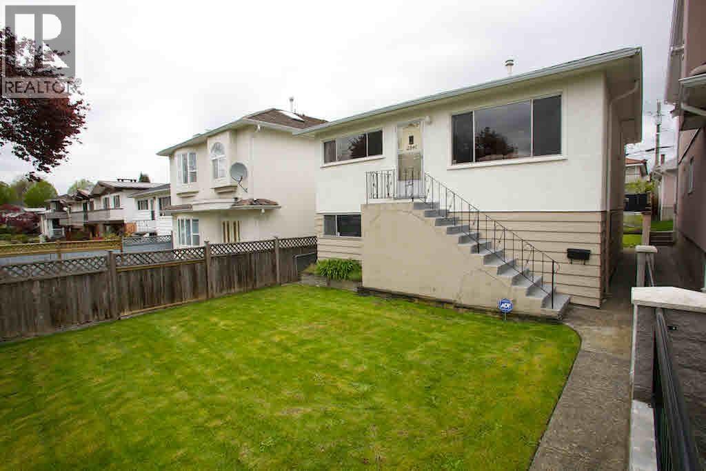 2841 CHEYENNE AVENUE, Vancouver, British Columbia