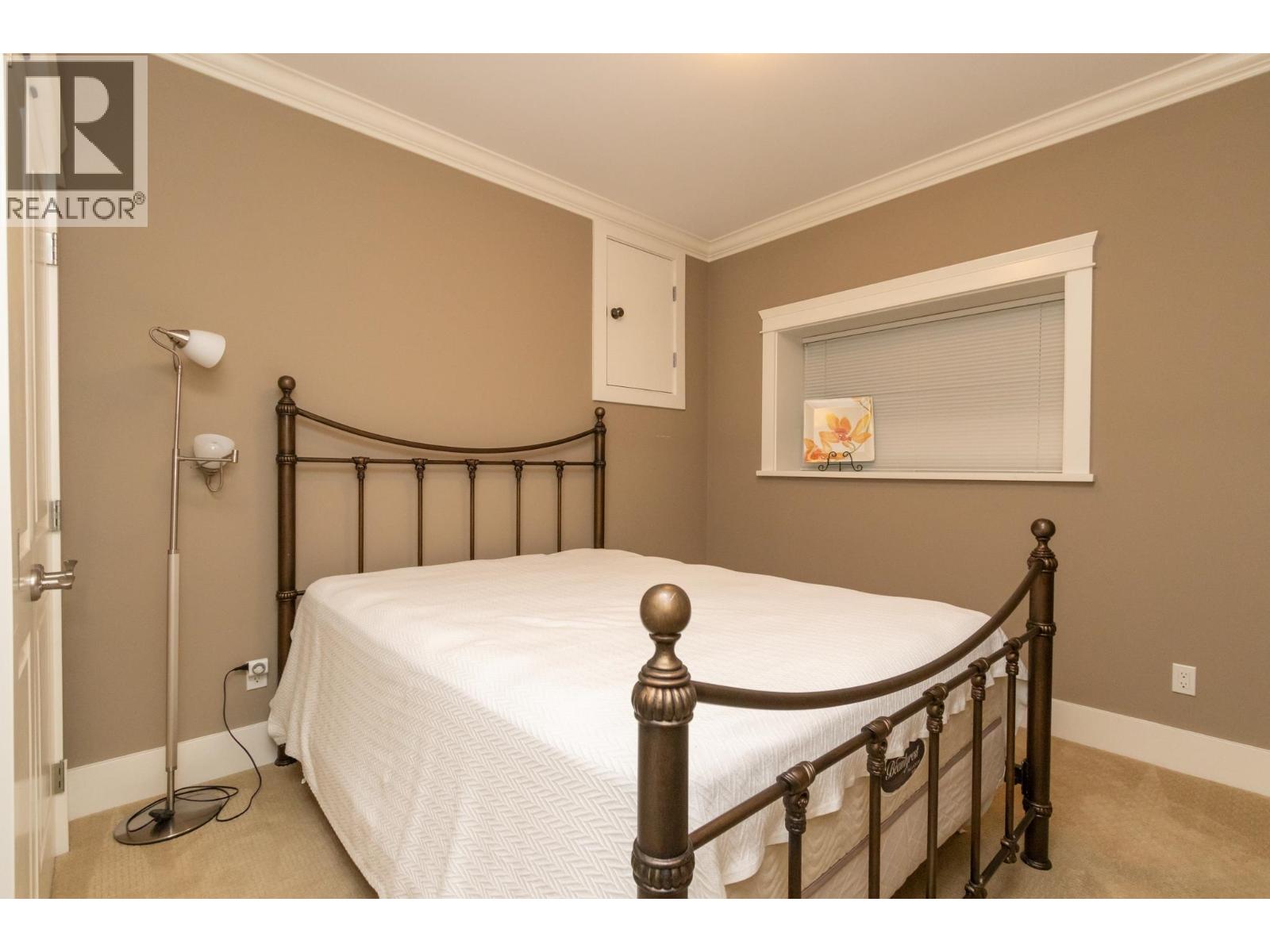 4152 Hazelwood Crescent, Burnaby, British Columbia  V5G 2R1 - Photo 11 - R3123443