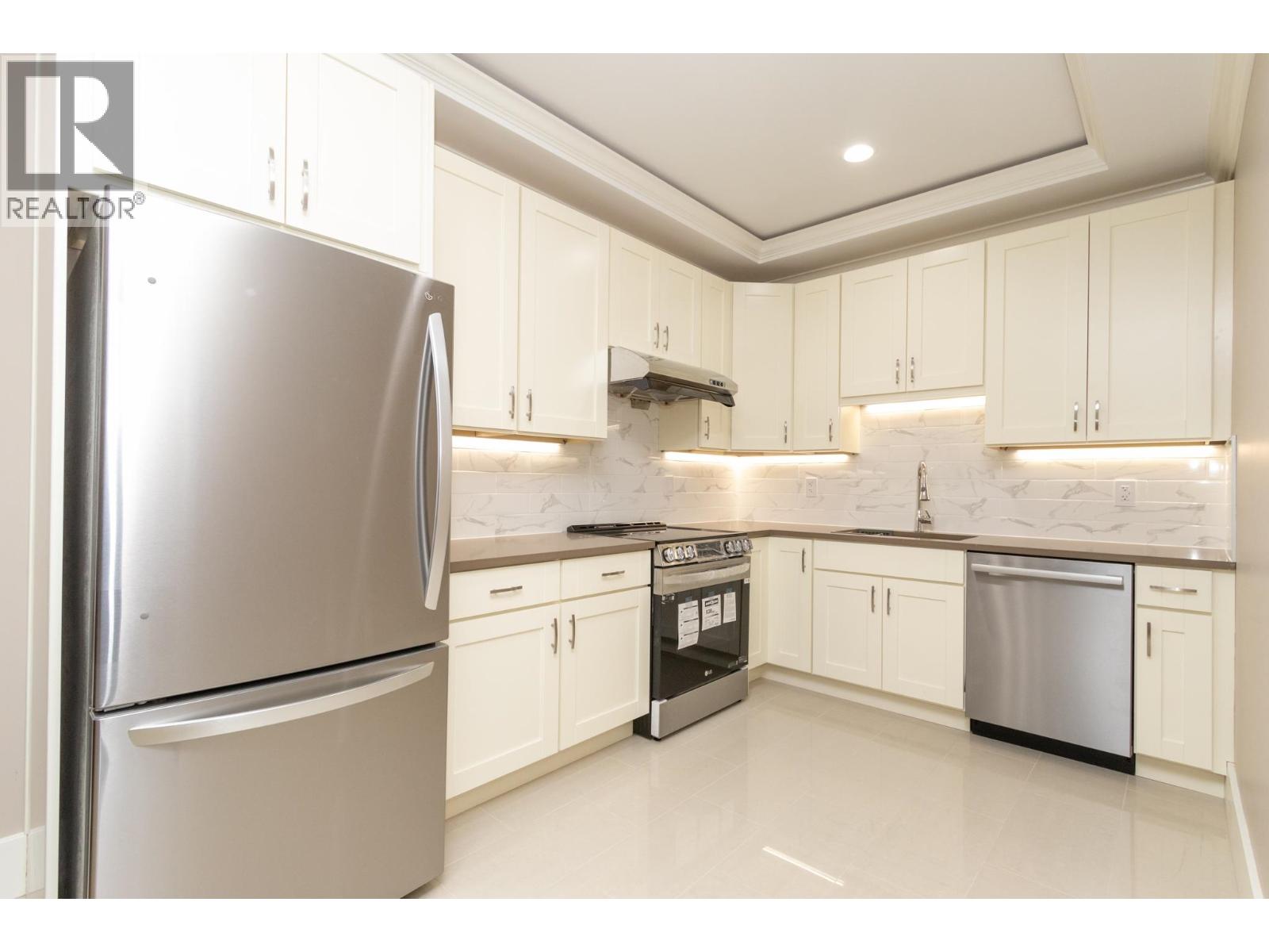 4152 Hazelwood Crescent, Burnaby, British Columbia  V5G 2R1 - Photo 14 - R3123443