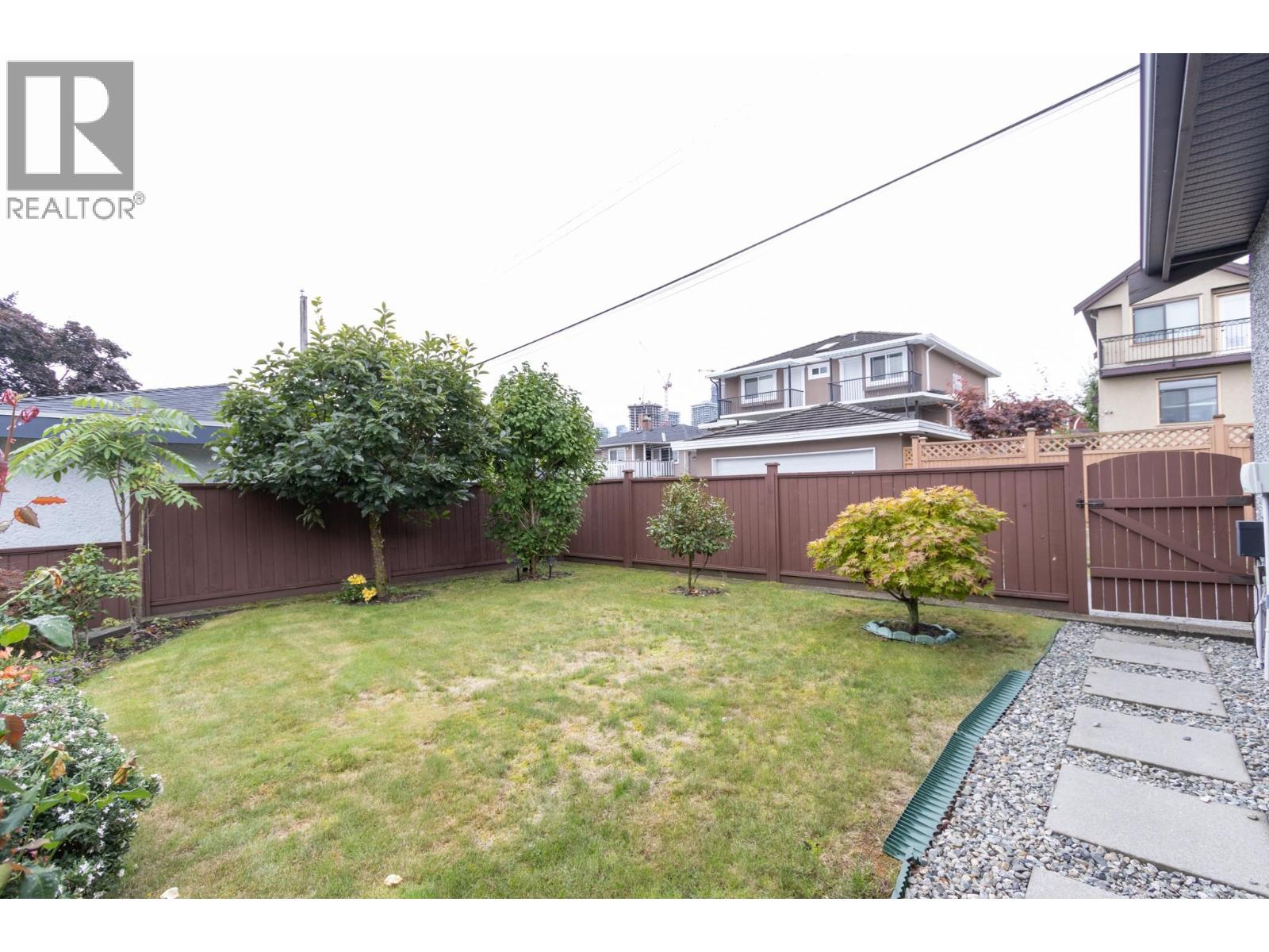 4152 Hazelwood Crescent, Burnaby, British Columbia  V5G 2R1 - Photo 16 - R3123443