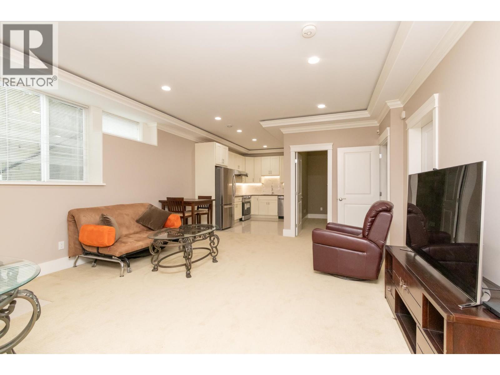 4152 Hazelwood Crescent, Burnaby, British Columbia  V5G 2R1 - Photo 7 - R3123443