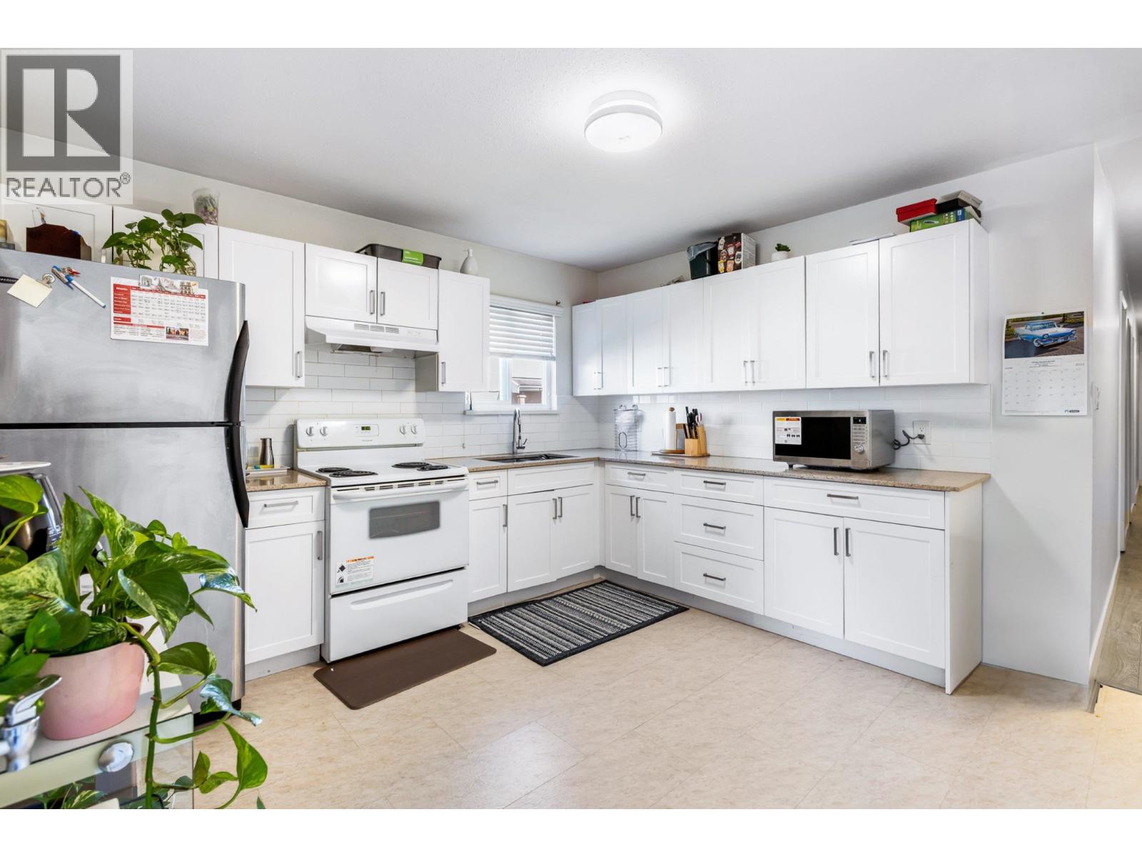 5444 Manor Street, Burnaby, British Columbia  V5G 1B7 - Photo 37 - R3123432