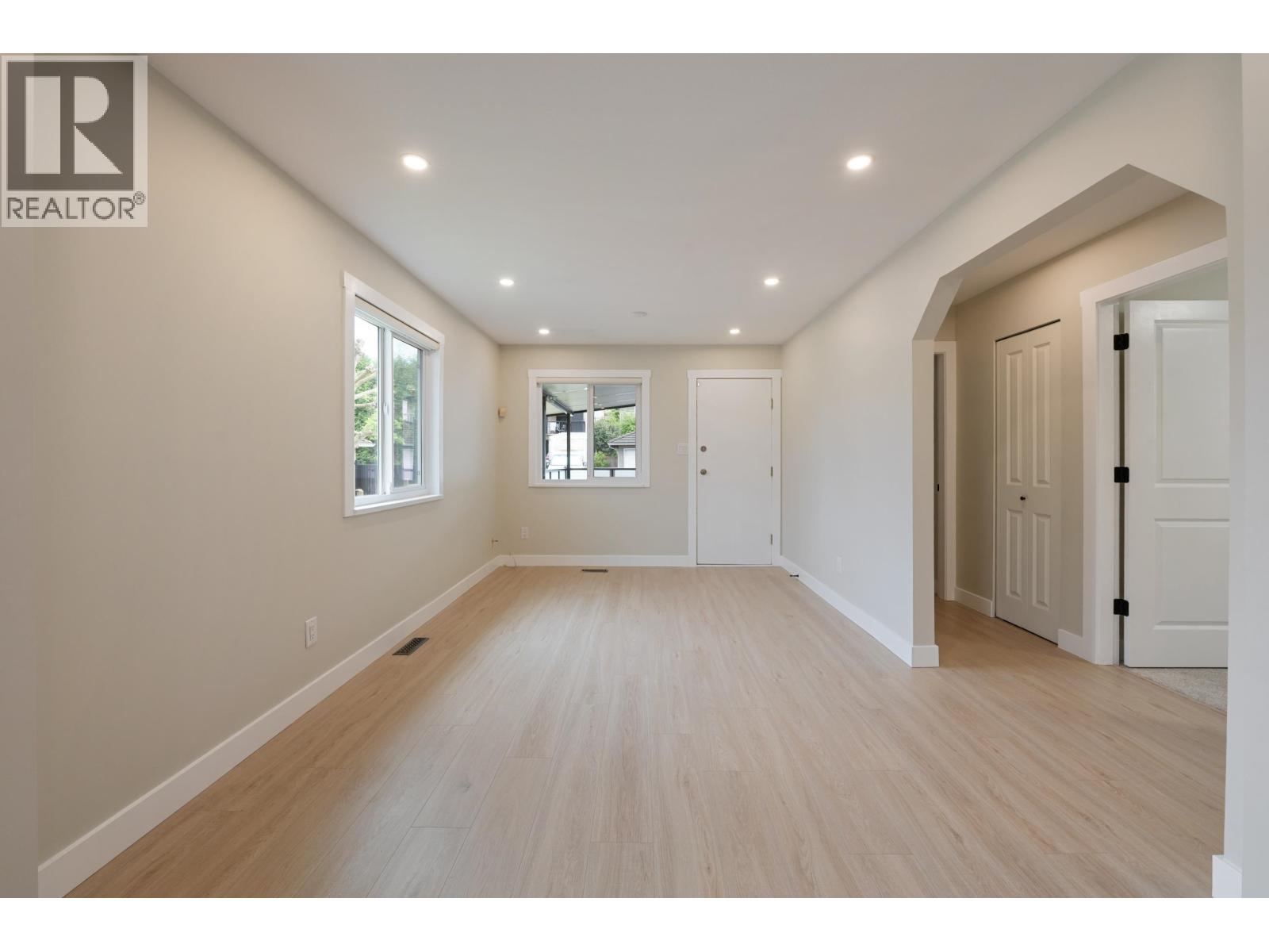 5444 Manor Street, Burnaby, British Columbia  V5G 1B7 - Photo 18 - R3123432