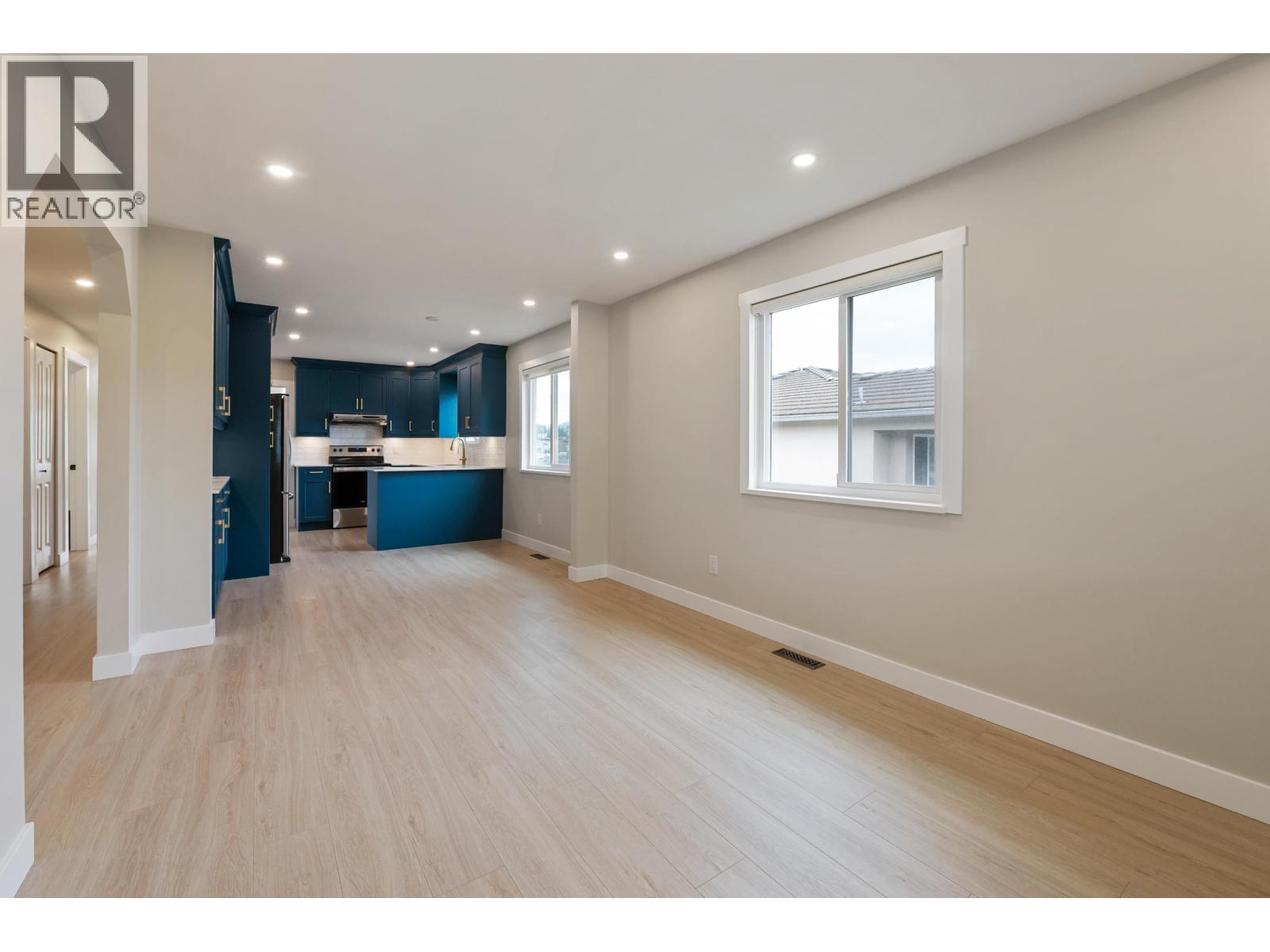 5444 Manor Street, Burnaby, British Columbia  V5G 1B7 - Photo 15 - R3123432