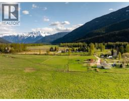 899 ERICKSON ROAD, Pemberton, British Columbia