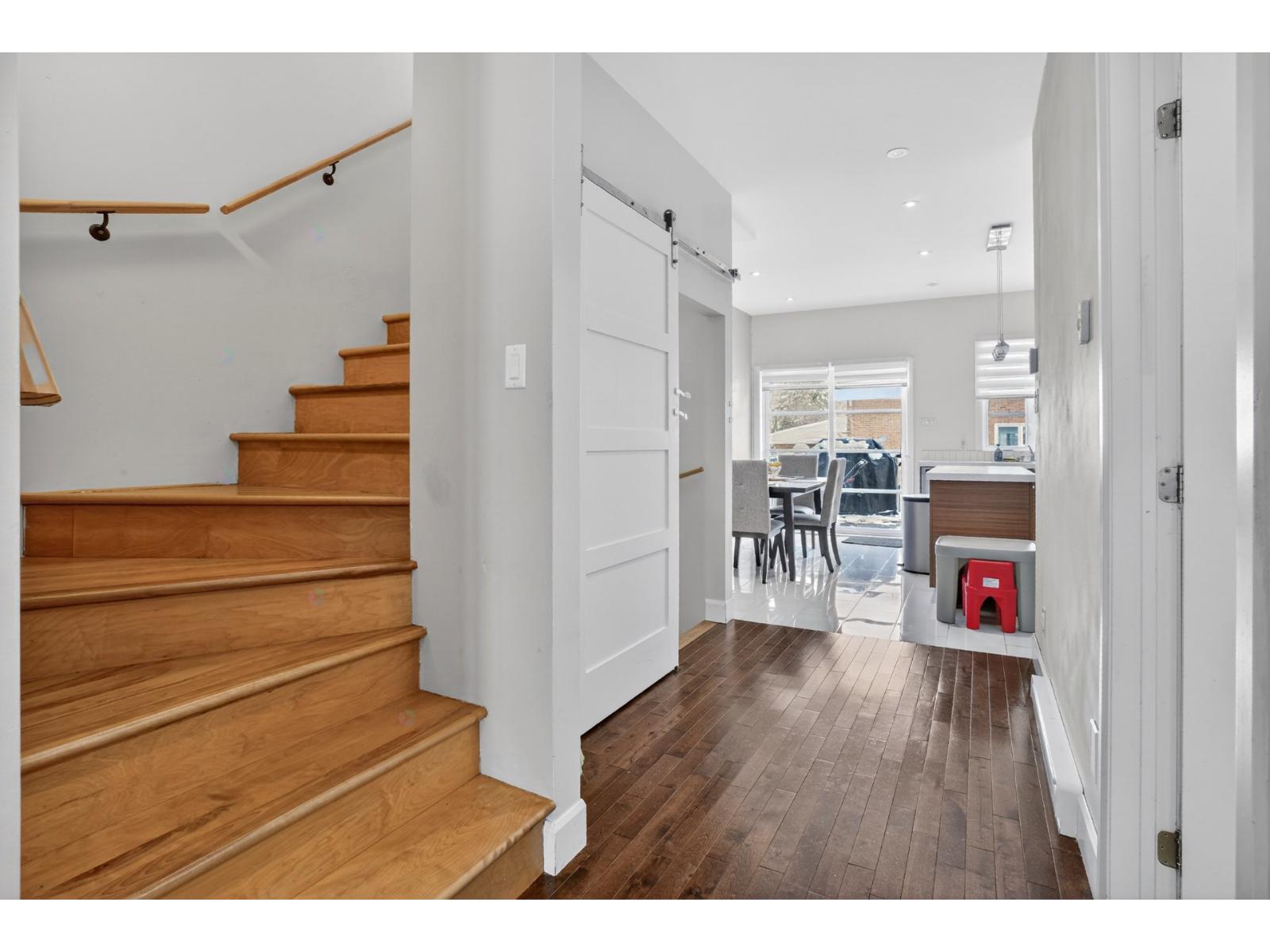 16336 Rue Marion Montréal (Rivière-des-Prairies/Pointe-aux-Trembles) Quebec Canada H1A1Y5 3