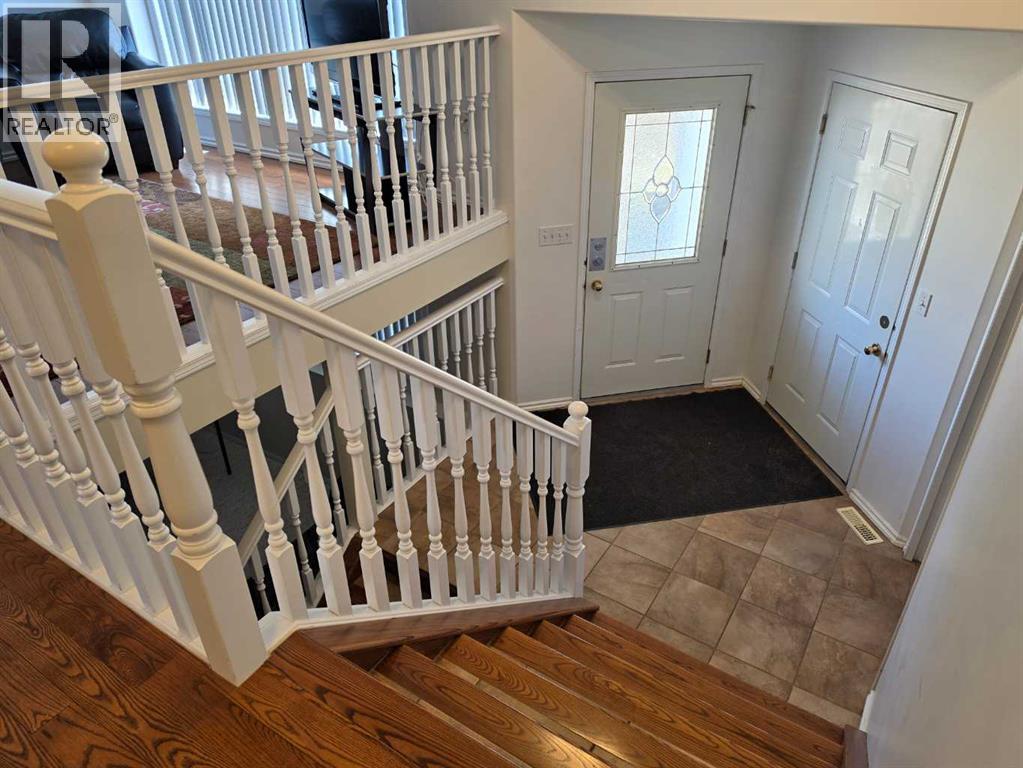 3404 61 Avenue, Lloydminster, Alberta  T9V 2T8 - Photo 2 - A2310257