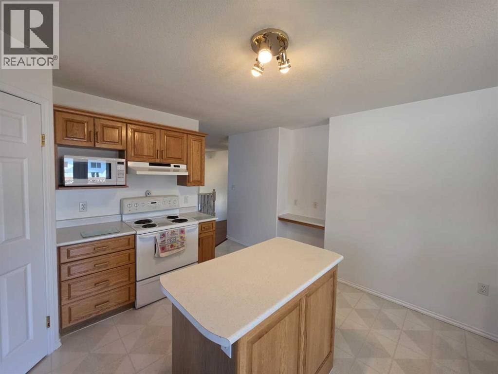 3404 61 Avenue, Lloydminster, Alberta  T9V 2T8 - Photo 8 - A2310257