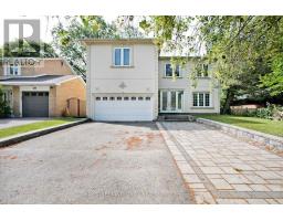 17 GUSTAV CRESCENT, Toronto, Ontario