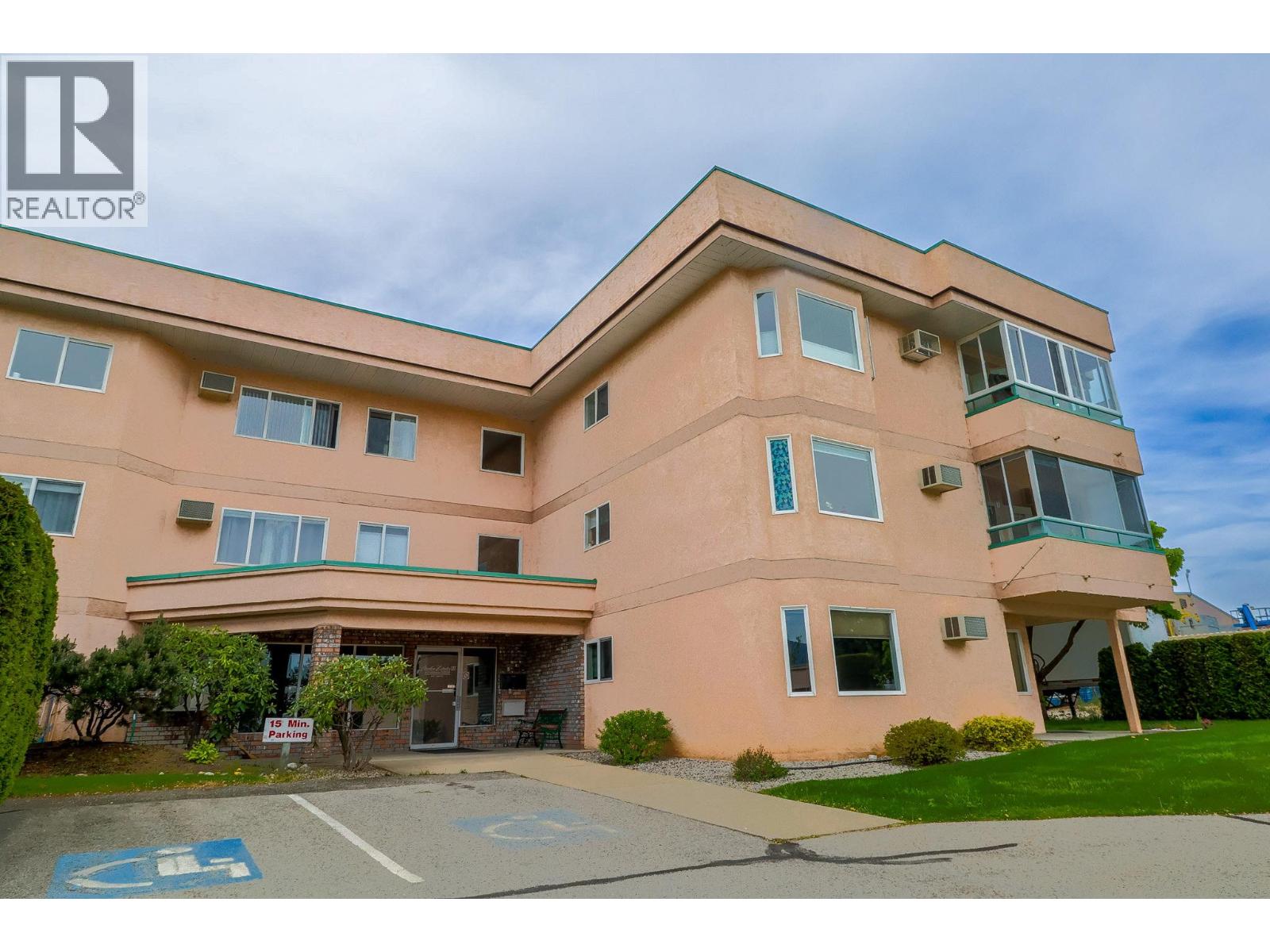 8907 Pineo Court Unit# 208, Summerland, British Columbia  V0H 1Z5 - Photo 3 - 10387268