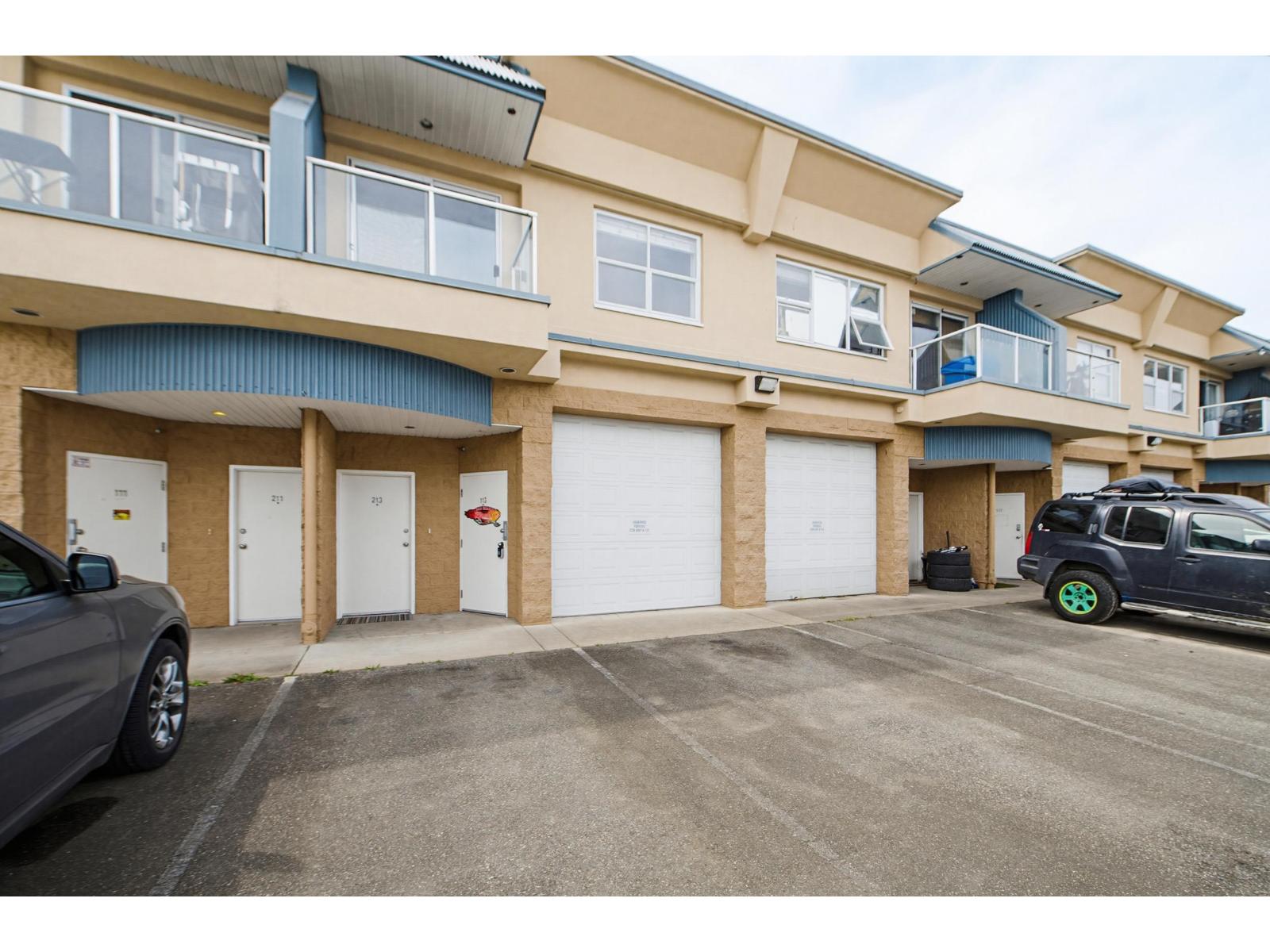 213 5678 199 Street, Langley, British Columbia  V3A 1H8 - Photo 3 - R3122583