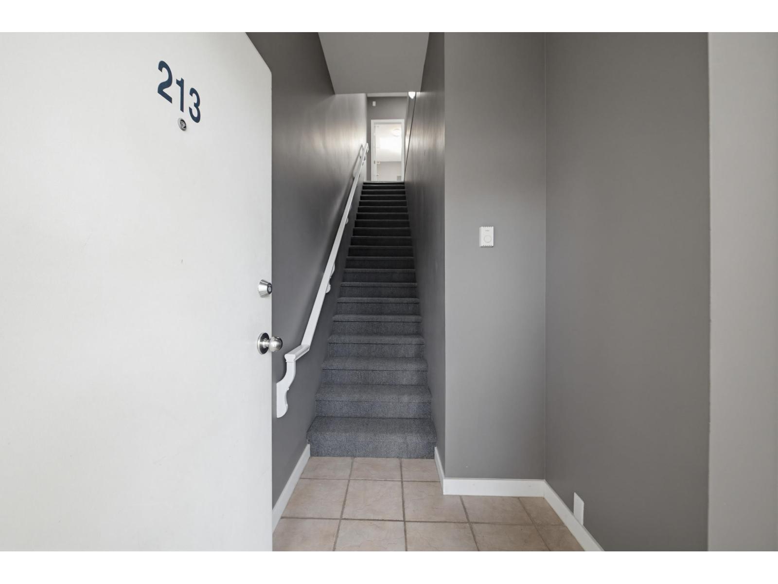 213 5678 199 Street, Langley, British Columbia  V3A 1H8 - Photo 5 - R3122583