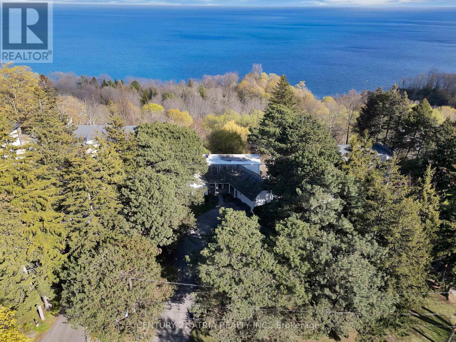 5 HILL CRESCENT, Toronto, Ontario