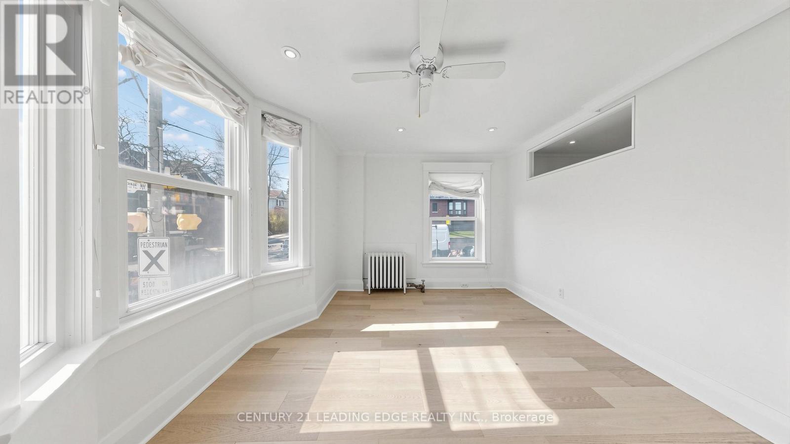 679 Woodbine Avenue, Toronto (East End-Danforth), Ontario  M4E 2J3 - Photo 12 - E13124956
