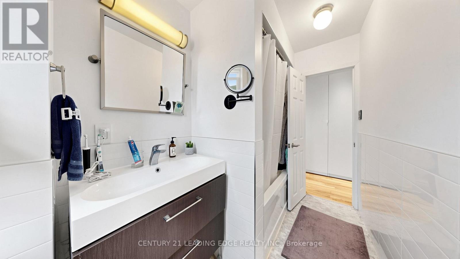 679 Woodbine Avenue, Toronto (East End-Danforth), Ontario  M4E 2J3 - Photo 44 - E13124956