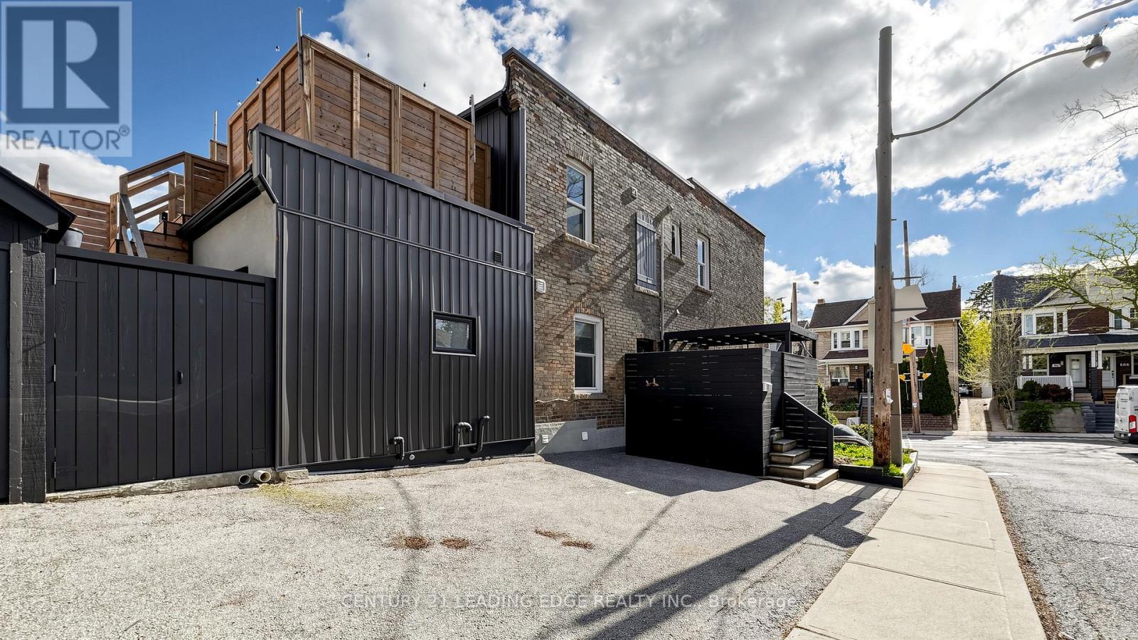 679 Woodbine Avenue, Toronto (East End-Danforth), Ontario  M4E 2J3 - Photo 46 - E13124956