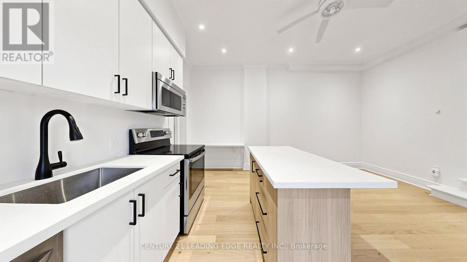 679 Woodbine Avenue, Toronto (East End-Danforth), Ontario  M4E 2J3 - Photo 9 - E13124956