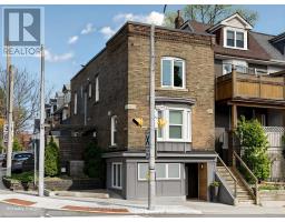 679 WOODBINE AVENUE, Toronto, Ontario