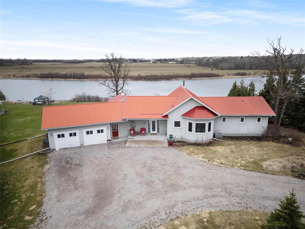 71 Tyndall Drive, Lac Du Bonnet Rm, Manitoba  R0E 1A0 - Photo 1 - 202610345