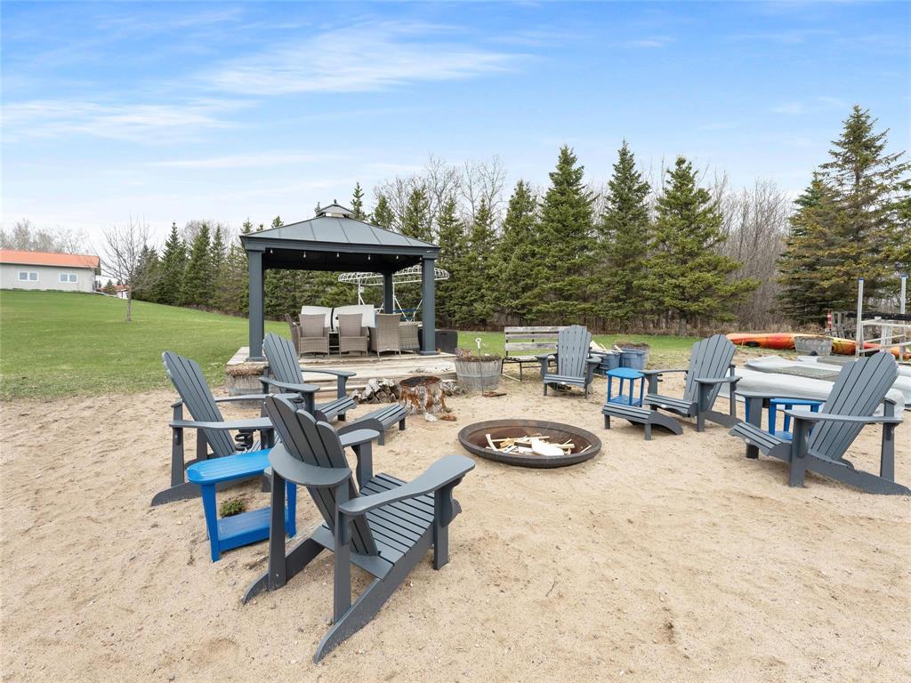 71 Tyndall Drive, Lac Du Bonnet Rm, Manitoba  R0E 1A0 - Photo 7 - 202610345