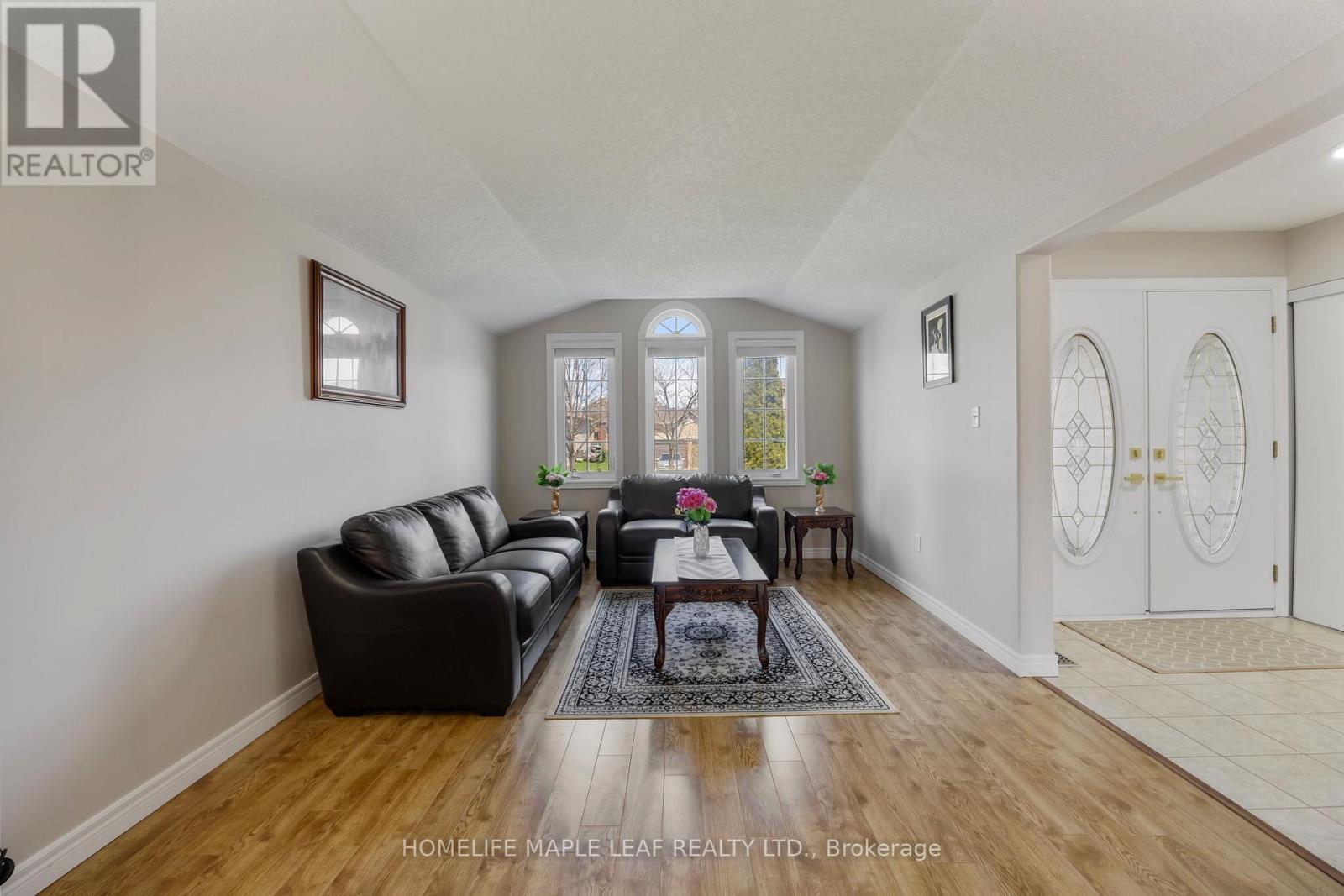 17 Irene Drive, Barrie, Ontario  L4N 0Y8 - Photo 8 - S13125004