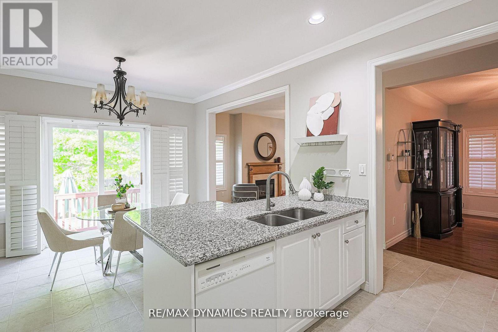 2381 Grand Oak Trail, Oakville, Ontario  L6M 4V4 - Photo 11 - W13125000