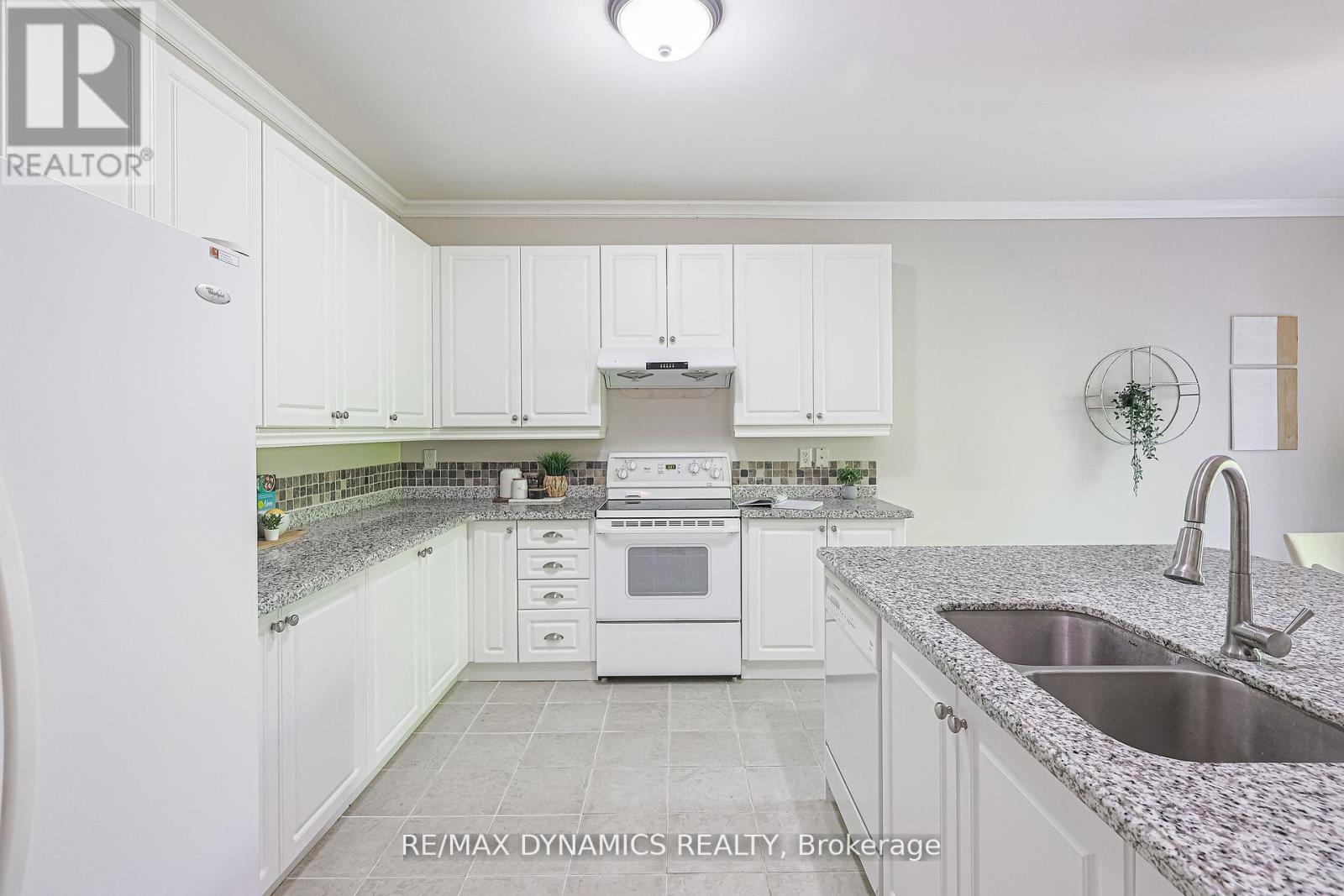 2381 Grand Oak Trail, Oakville, Ontario  L6M 4V4 - Photo 9 - W13125000