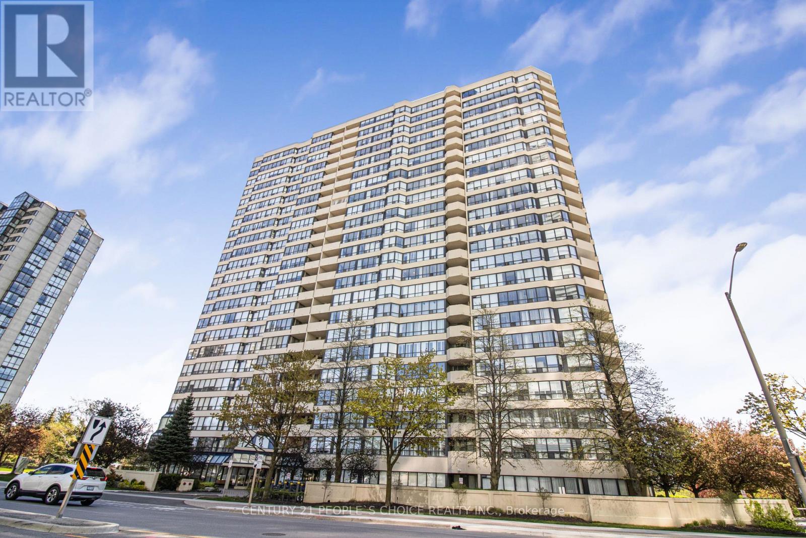 606 - 400 Webb Drive, Mississauga, Ontario  L5B 3Z7 - Photo 2 - W13125012