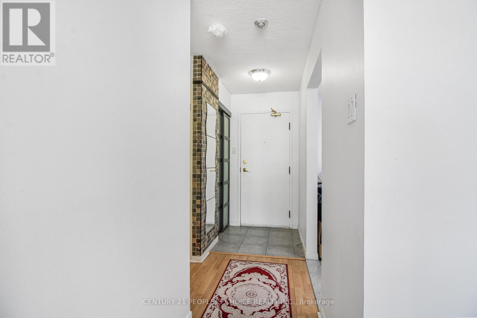 606 - 400 Webb Drive, Mississauga, Ontario  L5B 3Z7 - Photo 5 - W13125012