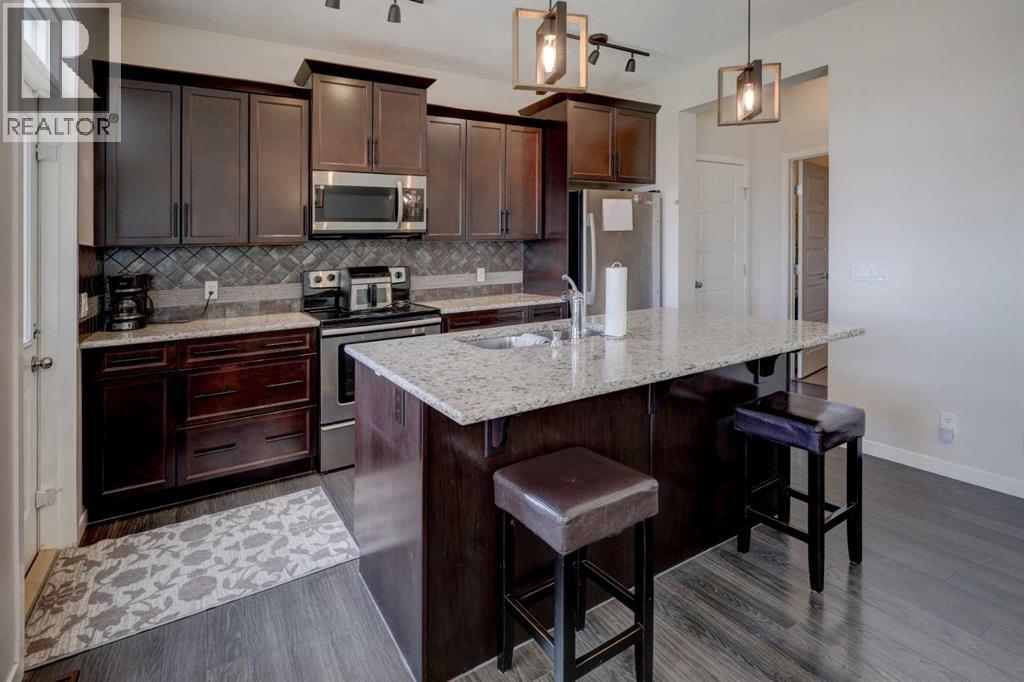 16 Fireside Place, Cochrane, Alberta  T4C 0R2 - Photo 4 - A2309778