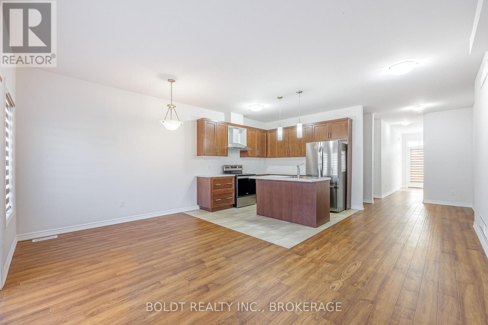 187 Iva Street, Welland, Ontario  L3B 1W4 - Photo 4 - X13125124