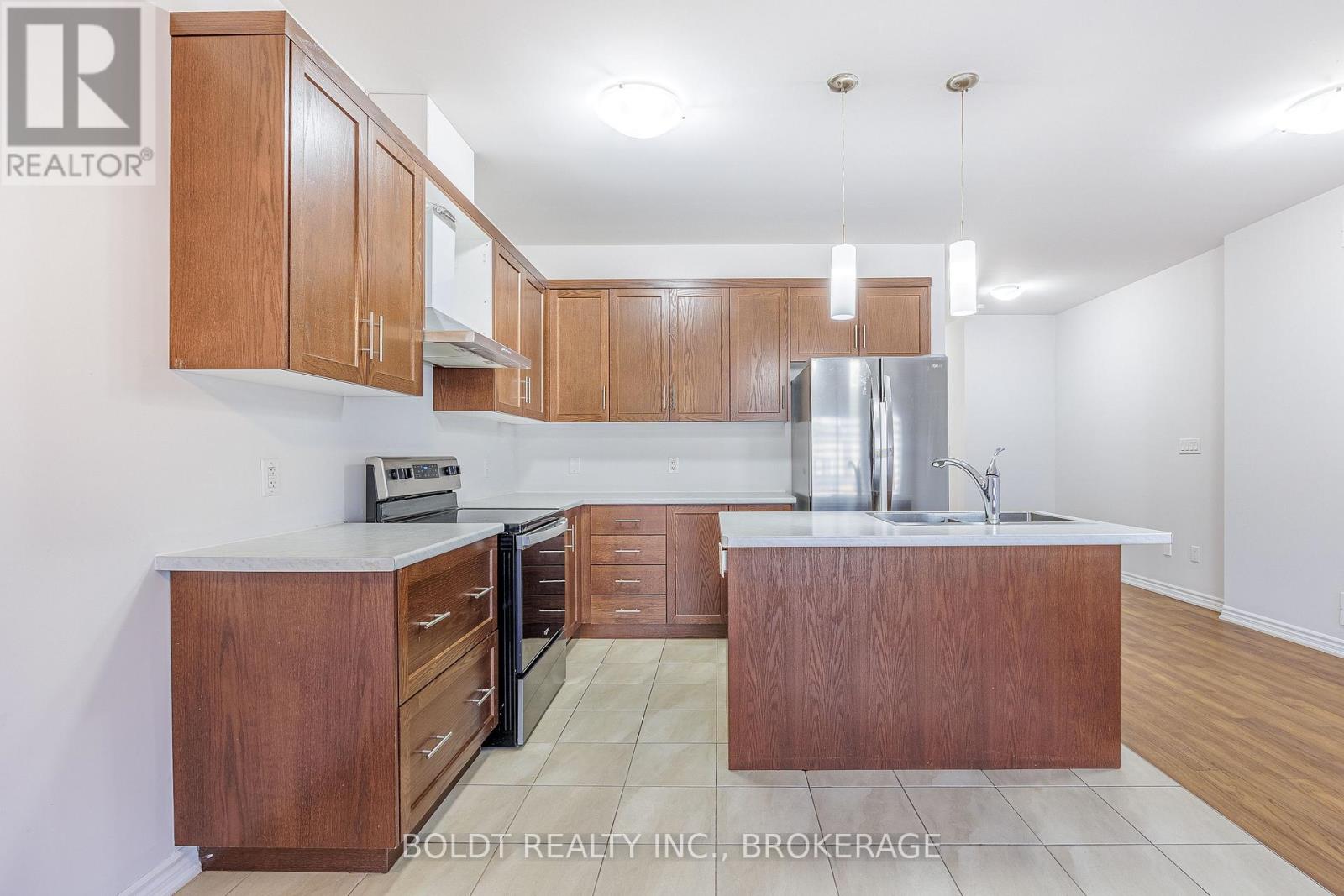 187 Iva Street, Welland, Ontario  L3B 1W4 - Photo 5 - X13125124