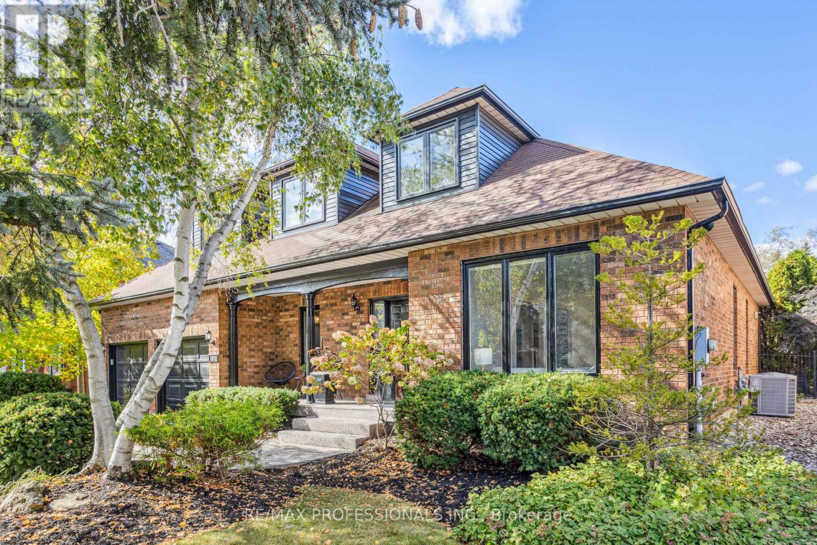 1416 THE LINKS DRIVE, Oakville, Ontario