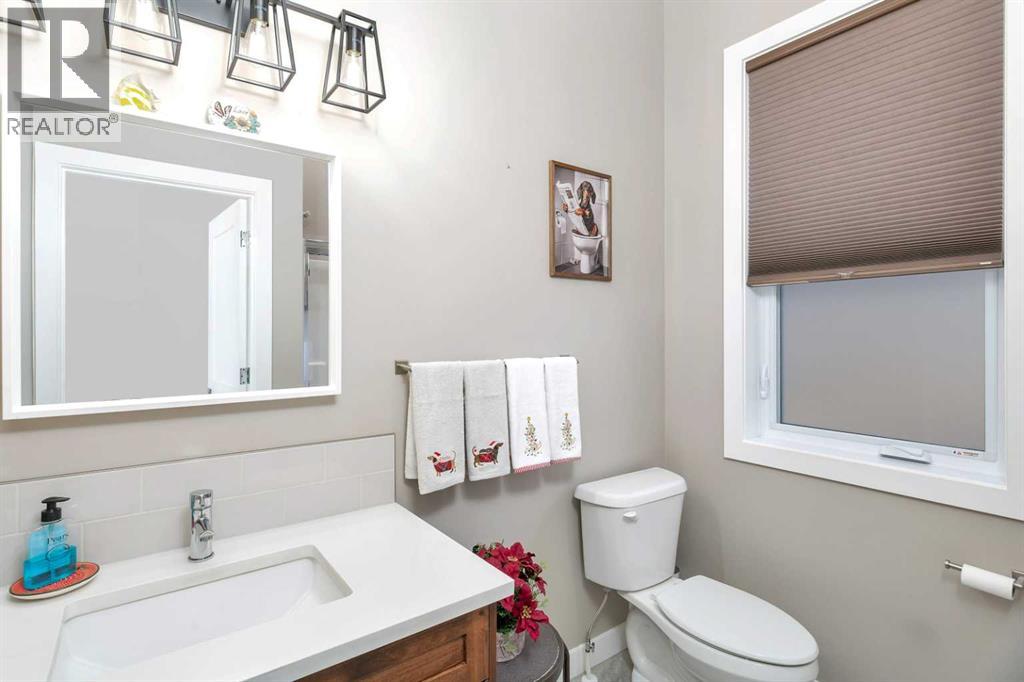 11 Vireo Avenue, Olds, Alberta  T4H 0G2 - Photo 29 - A2311090