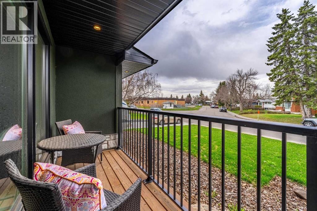 2328 58 Avenue Sw, Calgary, Alberta  T3E 1N5 - Photo 5 - A2300339