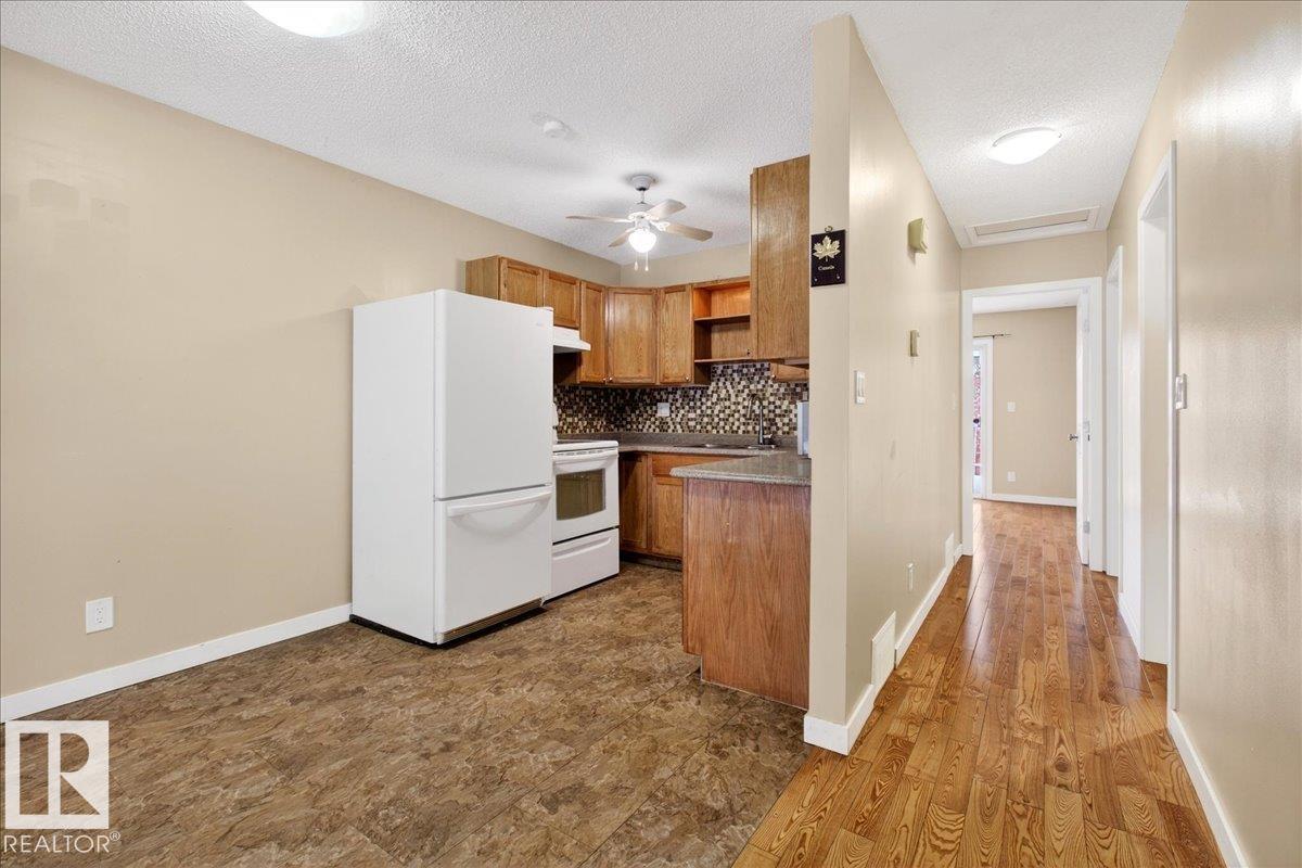 15621 83a St NW, Edmonton, Alberta  T5Z 2R6 - Photo 9 - E4477757